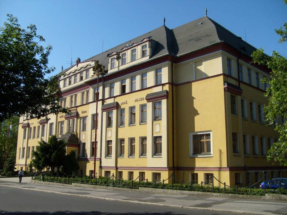 Fotografie
školy SPŠ a VOŠ Chomutov